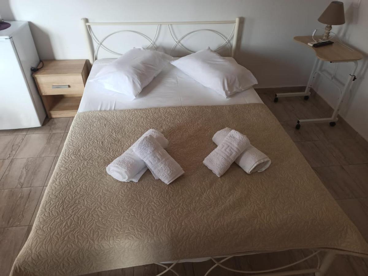 Christos Family Apartments Β Corfu  Екстериор снимка