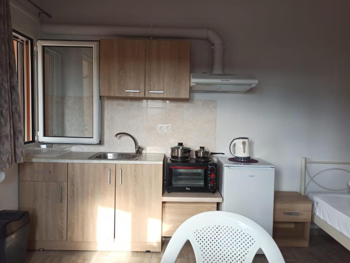 Christos Family Apartments Β Corfu  Екстериор снимка