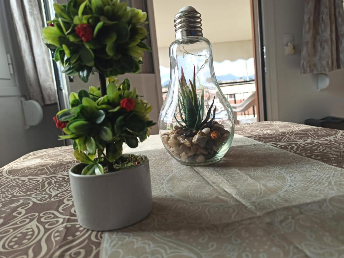 Christos Family Apartments Β Corfu  Екстериор снимка
